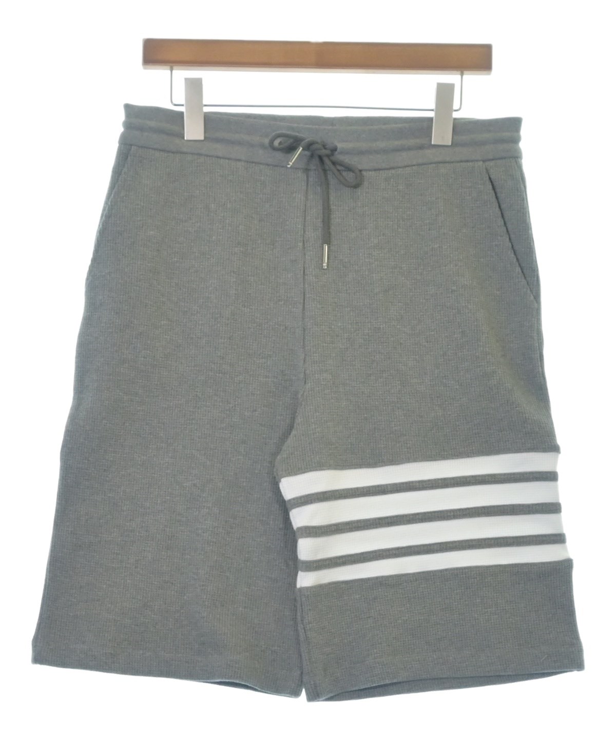 THOM BROWNE（トムブラウン）ショートパンツ グレー サイズ:2(M位