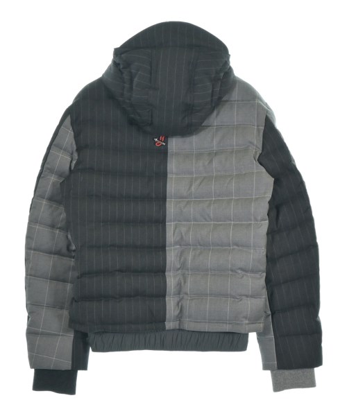 THOM BROWNE（トムブラウン）ダウンジャケット/ダウンベスト グレー サイズ:00(XS位) レディース/2200653828015