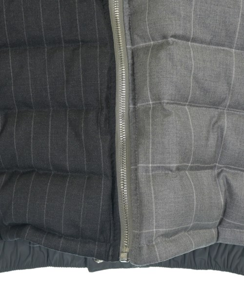 THOM BROWNE（トムブラウン）ダウンジャケット/ダウンベスト グレー サイズ:00(XS位) レディース/2200653828015