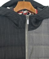 THOM BROWNE（トムブラウン）ダウンジャケット/ダウンベスト グレー サイズ:00(XS位) レディース/2200653828015