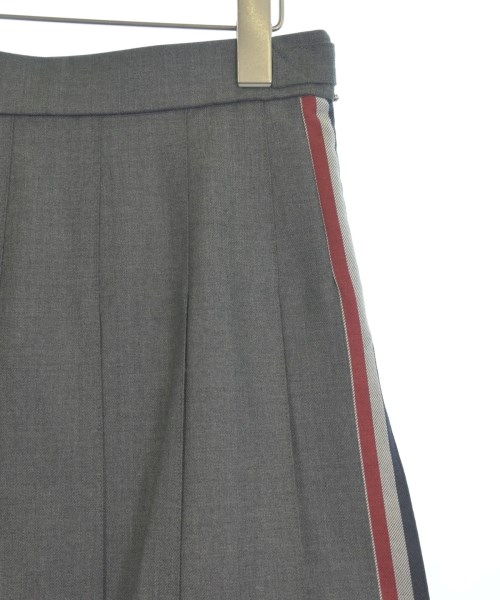 THOM BROWNE（トムブラウン）ミニスカート グレー サイズ:38(S位) レディース/2200702231117