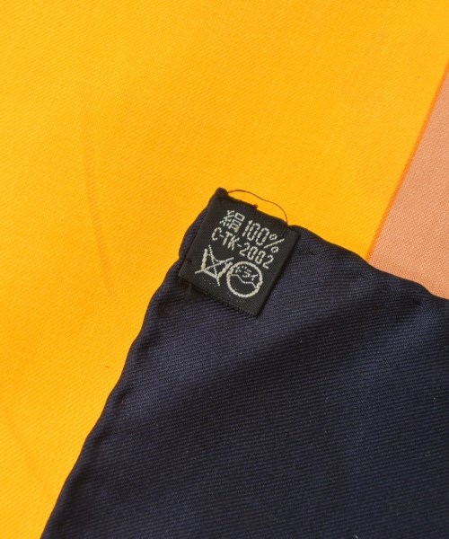 YVES SAINT LAURENT（イヴサンローラン）バンダナ・スカーフ 紺 サイズ:- レディース/2200644059022