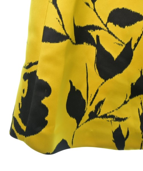 CAROLINA HERRERA（キャロリーナ　ヘレラ）その他 黄 サイズ:XS レディース/2200662097020