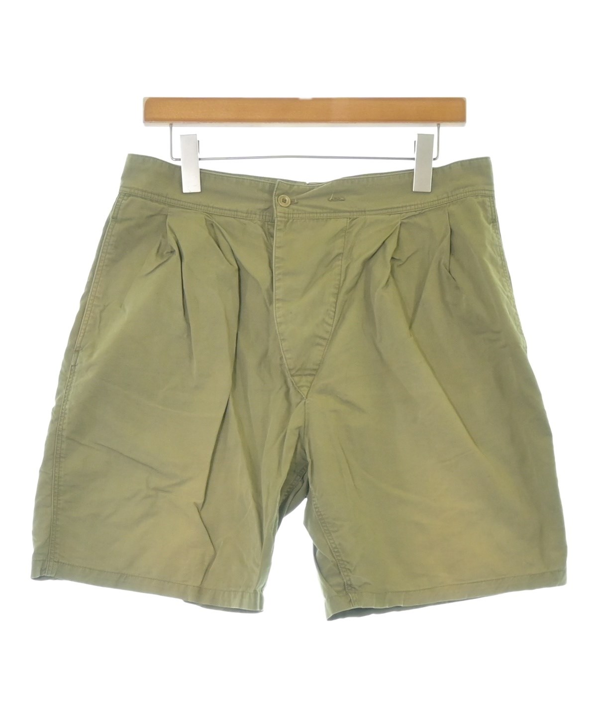 LEMAIRE ルメール　ショートパンツ　48 LEMAIRE（ルメール）ショートパンツ カーキ サイズ:48(L位) メンズ