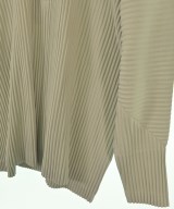 HOMME PLISSE（オムプリッセ）Tシャツ・カットソー カーキ サイズ:2(M位) メンズ/2200619985035