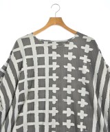 HOMME PLISSE（オムプリッセ）カジュアルシャツ グレー サイズ:2(M位) メンズ/2200641783036