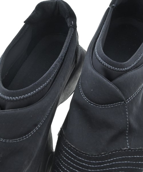 HOMME PLISSE（オムプリッセ）スニーカー 黒 サイズ:-(24cm位) メンズ/2200623083123