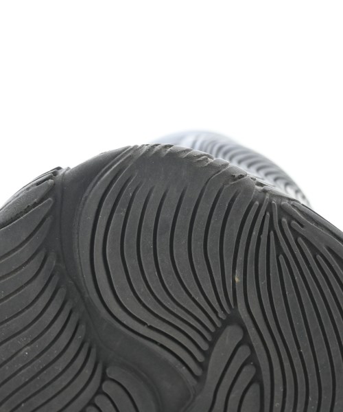 HOMME PLISSE（オムプリッセ）スニーカー 黒 サイズ:2(28cm位) メンズ/2200629514126