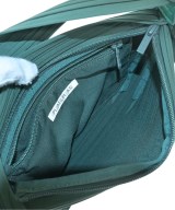 HOMME PLISSE（オムプリッセ）ショルダーバッグ 緑 サイズ:- メンズ/2200616907153