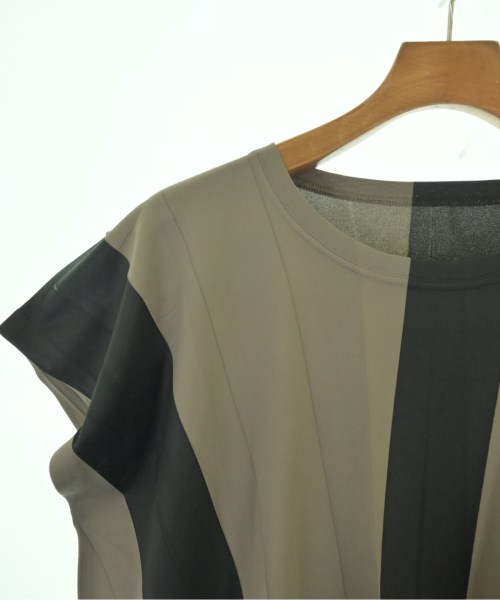 HOMME PLISSE（オムプリッセ）Tシャツ・カットソー カーキ サイズ:-(XL位) メンズ/2200701548117