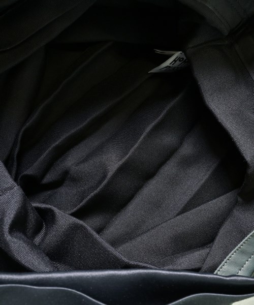 HOMME PLISSE（オムプリッセ）その他 カーキ サイズ:- メンズ/2200655988090