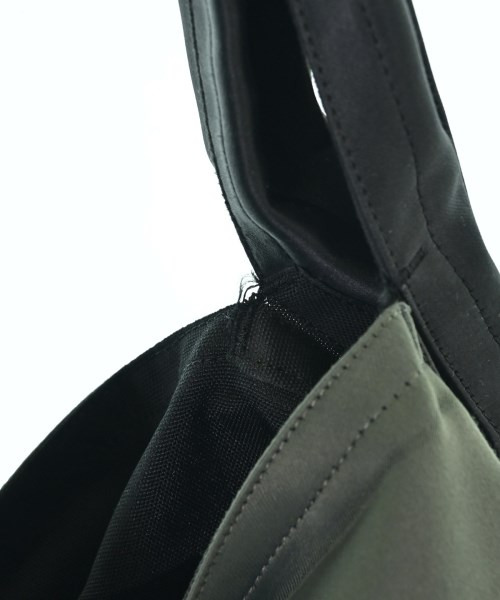 HOMME PLISSE（オムプリッセ）その他 カーキ サイズ:- メンズ/2200655988090