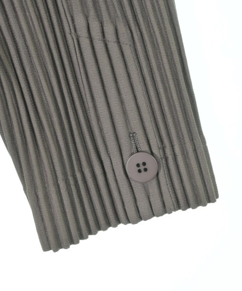 HOMME PLISSE（オムプリッセ）その他 カーキ サイズ:1(S位) メンズ/2200663124015