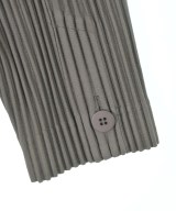 HOMME PLISSE（オムプリッセ）その他 カーキ サイズ:1(S位) メンズ/2200663124015