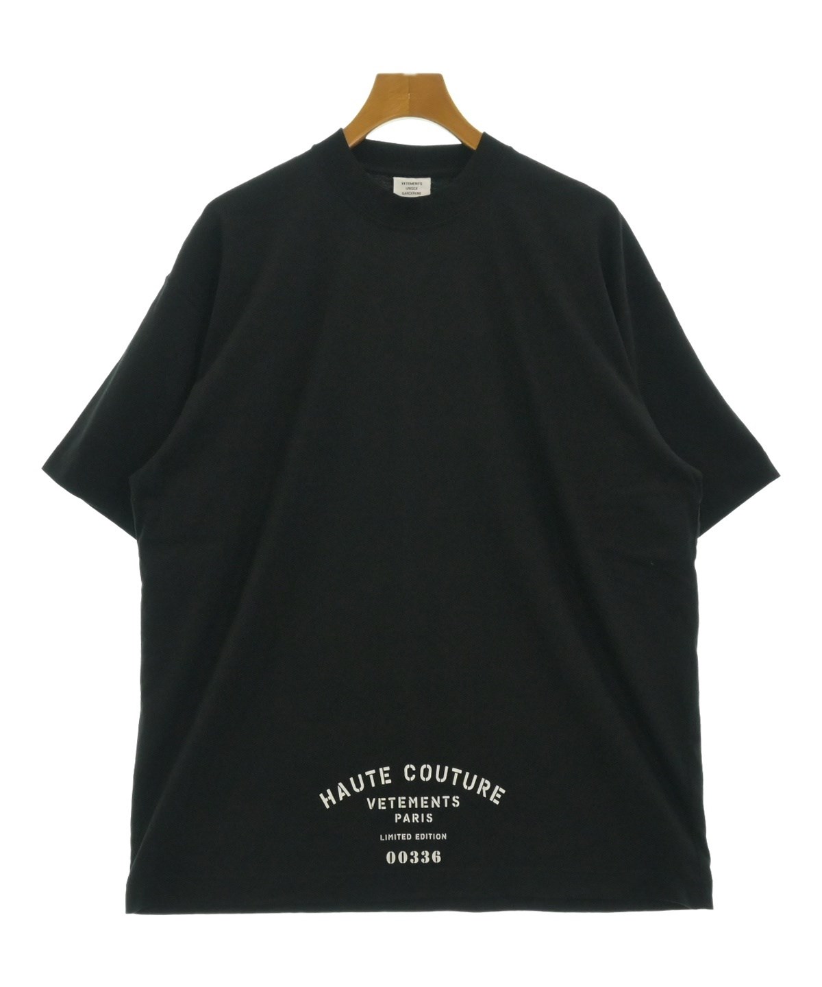 【極希少】VETEMENTS ヴェトモン テックデザイン Tシャツ 黒 L相当 VETEMENTS（ヴェトモン）Tシャツ・カットソー 黒 サイズ:XS メンズ