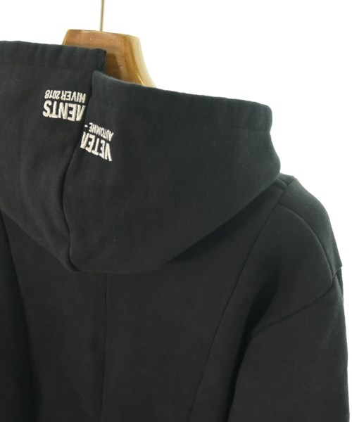 VETEMENTS（ヴェトモン）パーカー 黒 サイズ:S メンズ/2200616300145