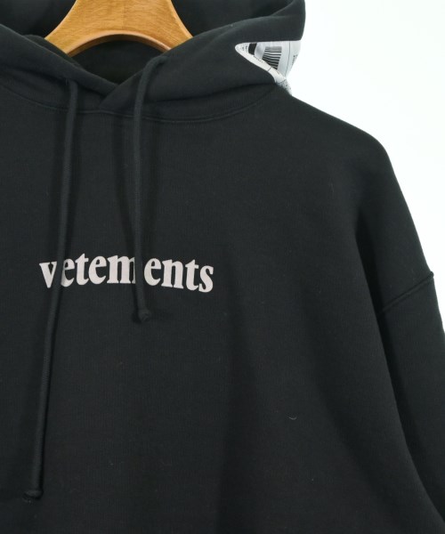 VETEMENTS（ヴェトモン）パーカー 黒 サイズ:XS メンズ/2200619050016
