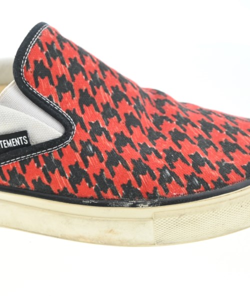 VETEMENTS（ヴェトモン）スニーカー 赤 サイズ:EU41(26cm位) メンズ/2200656594092