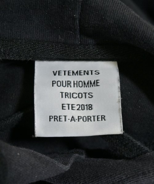 VETEMENTS（ヴェトモン）パーカー 黒 サイズ:XS メンズ/2200661211076
