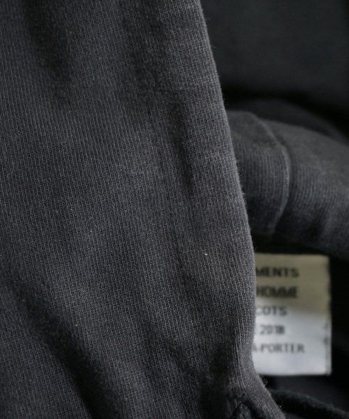 VETEMENTS（ヴェトモン）パーカー 黒 サイズ:XS メンズ/2200661211076