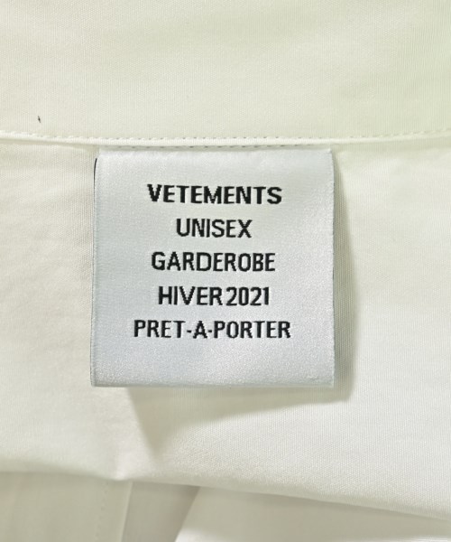 VETEMENTS（ヴェトモン）カジュアルシャツ 白 サイズ:S メンズ/2200700277070