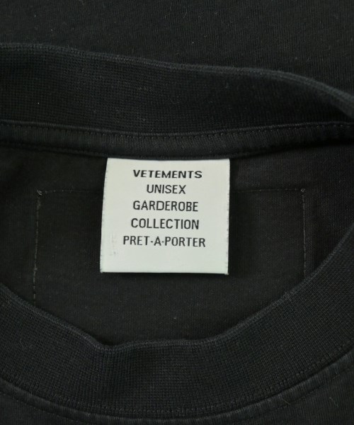 VETEMENTS（ヴェトモン）Tシャツ・カットソー 黒 サイズ:L メンズ/2200714898056