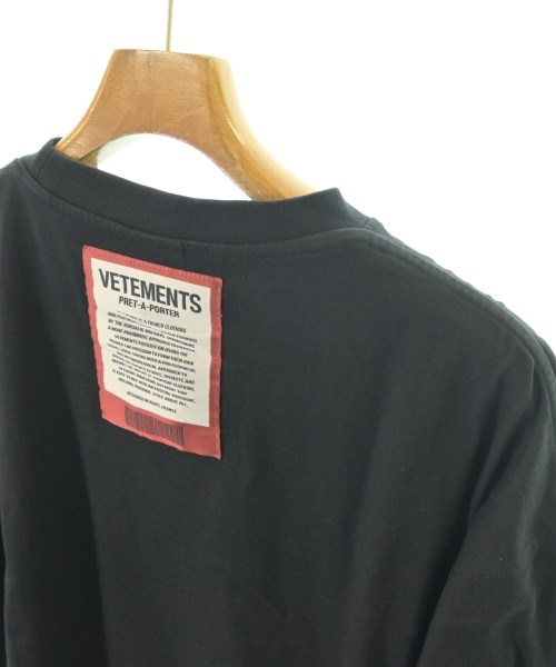 VETEMENTS（ヴェトモン）Tシャツ・カットソー 黒 サイズ:L メンズ/2200714898056