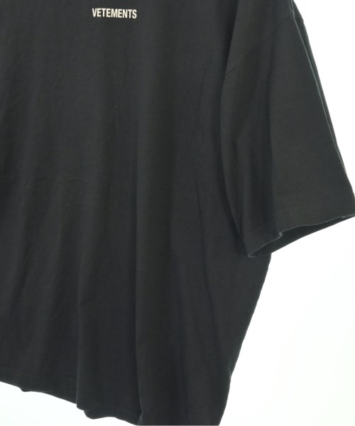 VETEMENTS（ヴェトモン）Tシャツ・カットソー 黒 サイズ:L メンズ/2200714898056