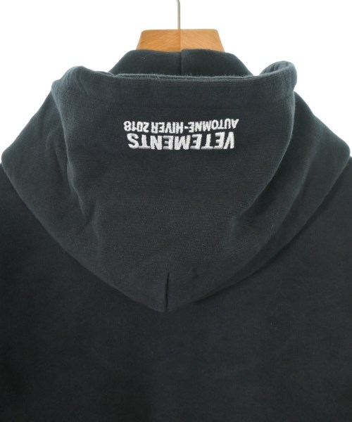 VETEMENTS（ヴェトモン）パーカー 黒 サイズ:XS レディース/2200634044014