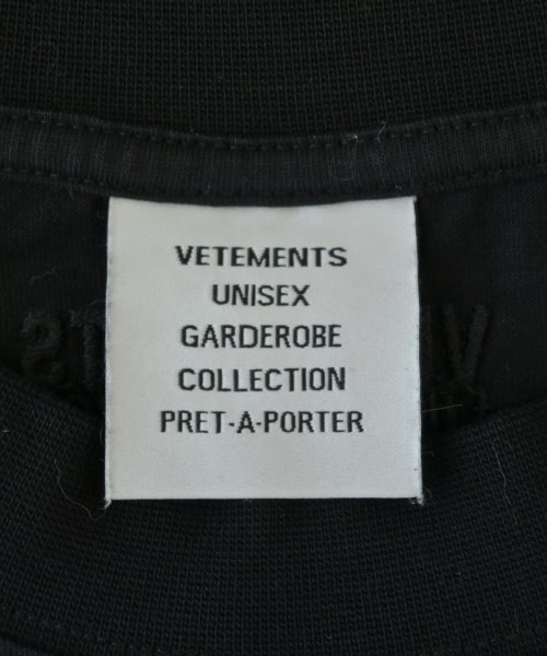 VETEMENTS（ヴェトモン）Tシャツ・カットソー 黒 サイズ:L メンズ/2200702572029