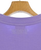 VETEMENTS（ヴェトモン）Tシャツ・カットソー 紫 サイズ:XS メンズ/2200702572043