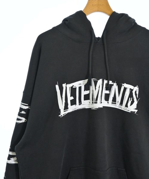 VETEMENTS（ヴェトモン）パーカー 黒 サイズ:S メンズ/2200704414020