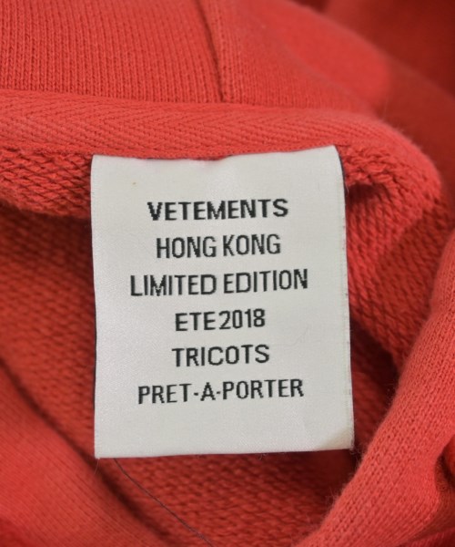 VETEMENTS（ヴェトモン）パーカー 赤 サイズ:M メンズ/2200706826067