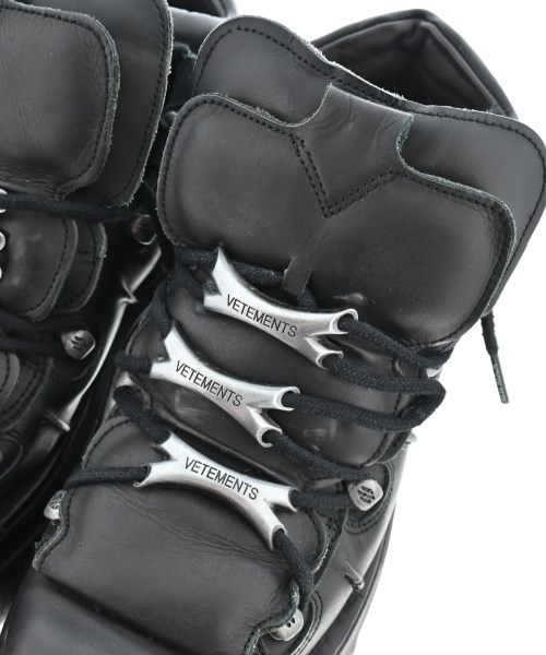 VETEMENTS（ヴェトモン）スニーカー 黒 サイズ:EU42(27cm位) メンズ/2200707378077