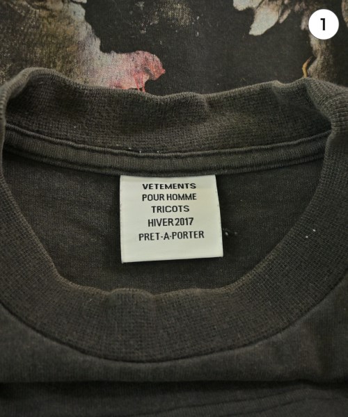 VETEMENTS（ヴェトモン）Tシャツ・カットソー 黒 サイズ:S メンズ/2200671605025
