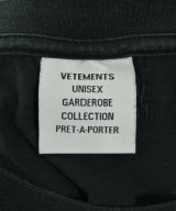 VETEMENTS（ヴェトモン）Tシャツ・カットソー 黒 サイズ:L メンズ/2200727823120
