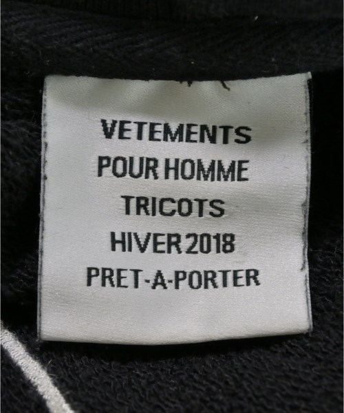 VETEMENTS（ヴェトモン）パーカー 黒 サイズ:M メンズ/2200691893020