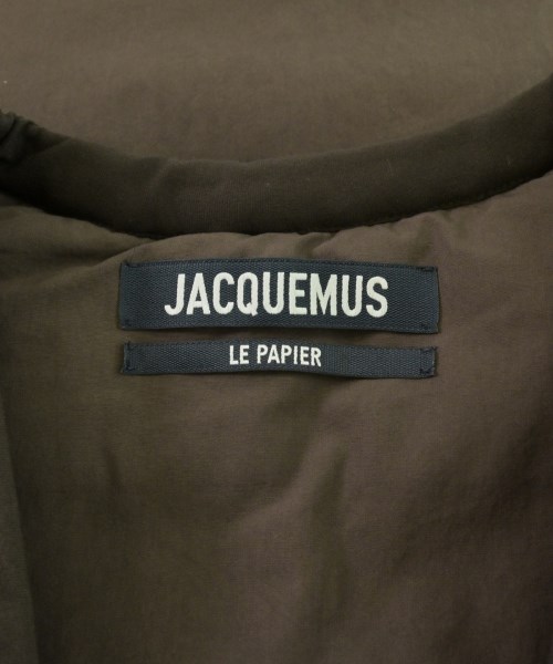JACQUEMUS（ジャックムス）ダウンジャケット/ダウンベスト 茶 サイズ:46(M位) メンズ/2200718422066