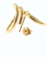 Charlotte Chesnais（シャルロットシェネ）ピアス・イヤリング ゴールド サイズ:- レディース/2200659623096