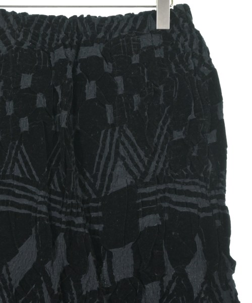 me ISSEY MIYAKE（ミーイッセイミヤケ）クロップドパンツ 黒 サイズ:F レディース/2200634850134