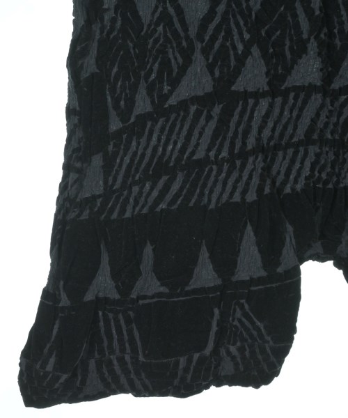 me ISSEY MIYAKE（ミーイッセイミヤケ）クロップドパンツ 黒 サイズ:F レディース/2200634850134