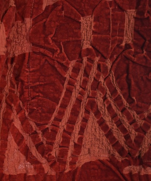 me ISSEY MIYAKE（ミーイッセイミヤケ）クロップドパンツ 赤 サイズ:-(M位) レディース/2200634850141