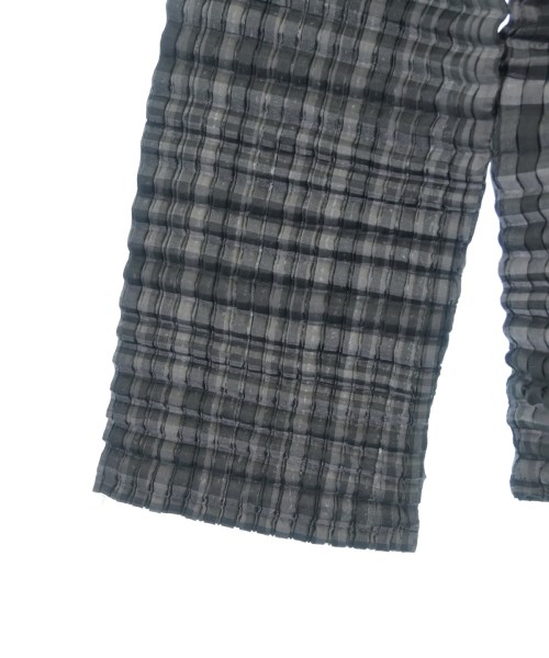 me ISSEY MIYAKE（ミーイッセイミヤケ）ブラウス グレー サイズ:F レディース/2200624351047