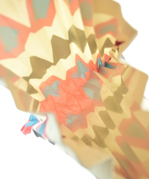 me ISSEY MIYAKE（ミーイッセイミヤケ）トートバッグ 白 サイズ:- レディース/2200638558036