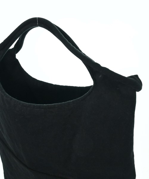 me ISSEY MIYAKE（ミーイッセイミヤケ）ハンドバッグ 黒 サイズ:- レディース/2200643970014
