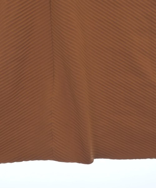 me ISSEY MIYAKE（ミーイッセイミヤケ）ワンピース 茶 サイズ:F レディース/2200623046029