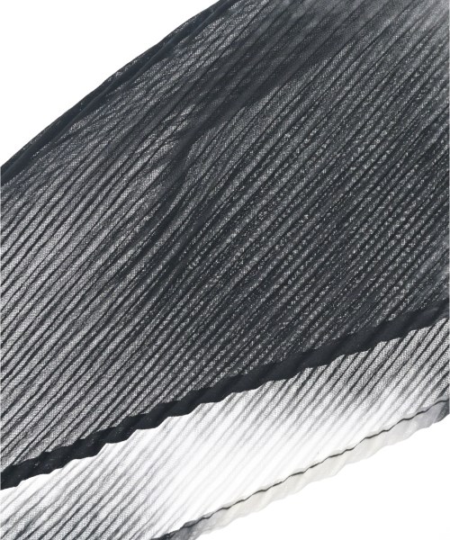 me ISSEY MIYAKE（ミーイッセイミヤケ）ストール 黒 サイズ:- レディース/2200625182022