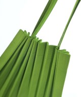 me ISSEY MIYAKE（ミーイッセイミヤケ）トートバッグ 緑 サイズ:- レディース/2200627320095