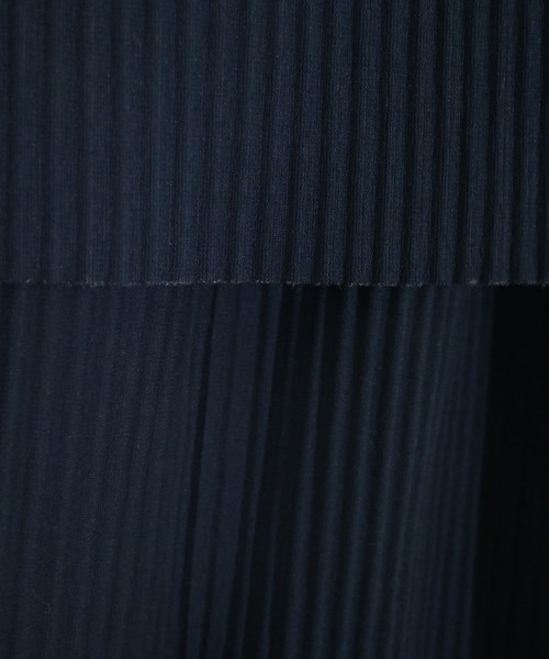 me ISSEY MIYAKE（ミーイッセイミヤケ）その他 紺 サイズ:-(M位) レディース/2200633692018