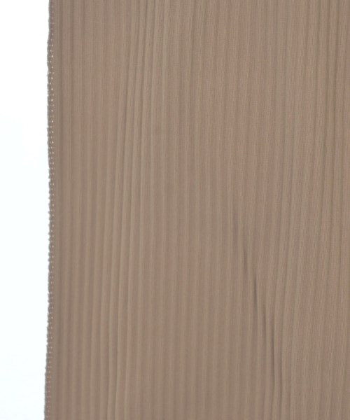 me ISSEY MIYAKE（ミーイッセイミヤケ）その他 ベージュ サイズ:-(M位) レディース/2200606975056